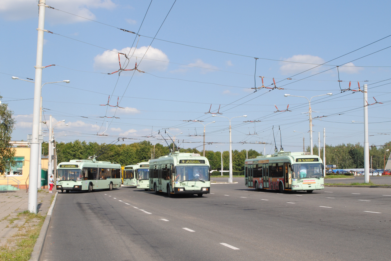 Минск, БКМ 321 № 5467; Минск, БКМ 321 № 2186; Минск, БКМ 321 № 2244