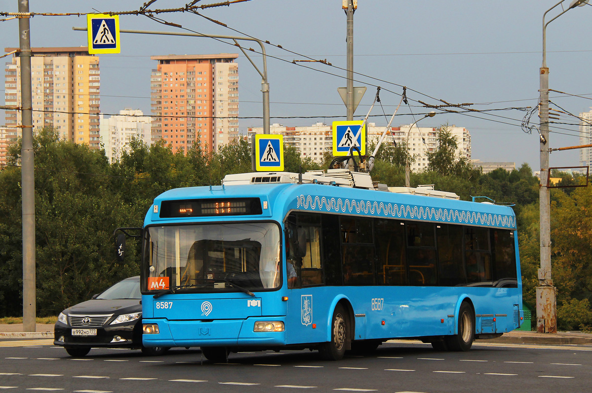 Москва, БКМ 321 № 8587