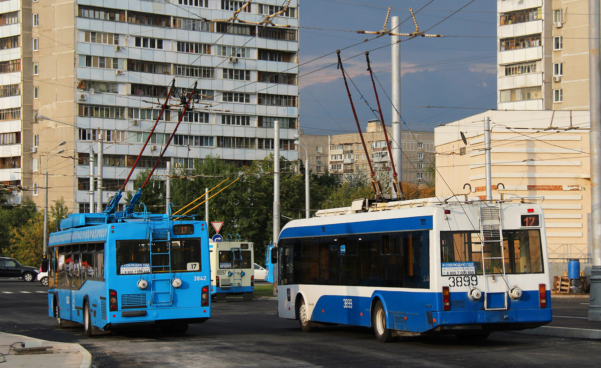 Москва, СВАРЗ-МАЗ-6235.00 № 3842; Москва, СВАРЗ-6235.01 (БКМ 32100М) № 3899