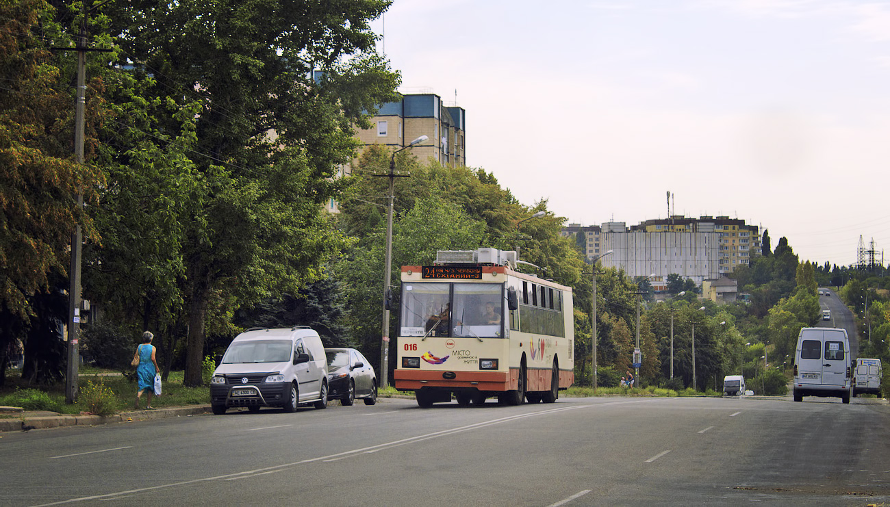 Кривой Рог, ЮМЗ Т1Р (Т2П) № 016