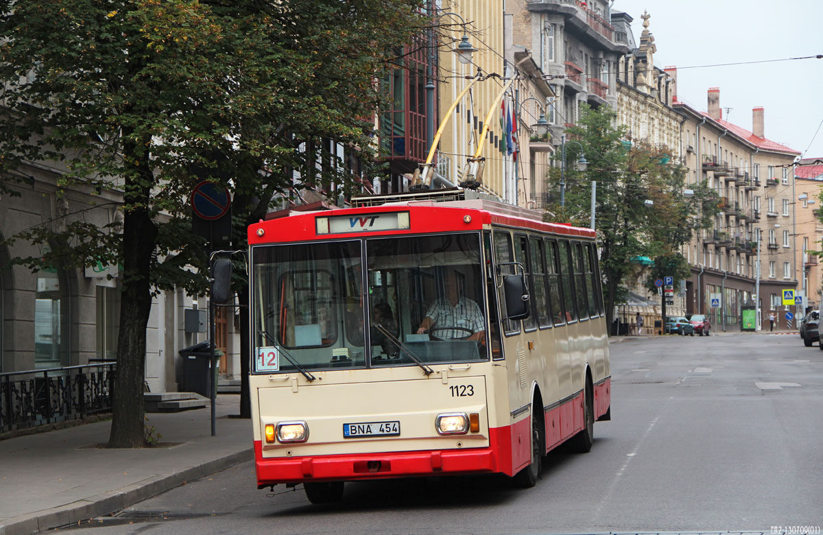 Вильнюс, Škoda 14Tr11/6 № 1123