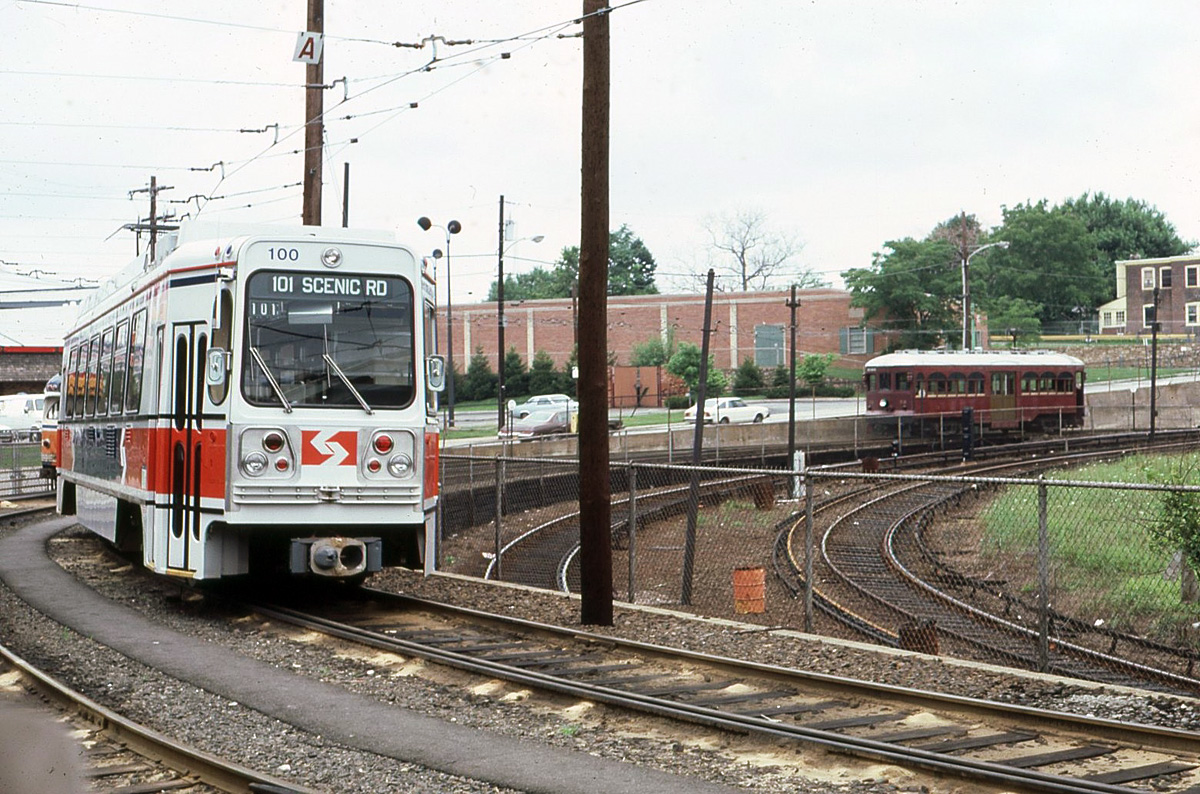 Филадельфия, Kawasaki Suburban LRV № 100