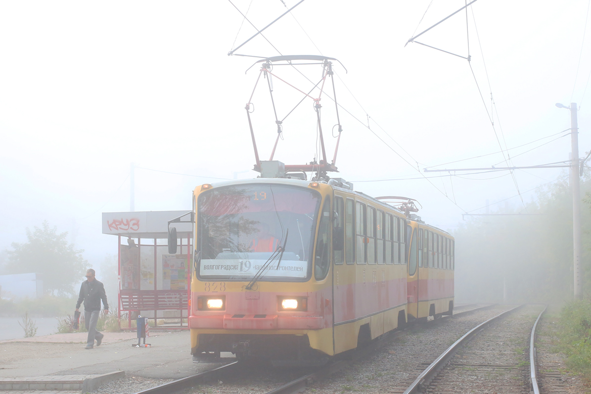 Екатеринбург, 71-403 № 828