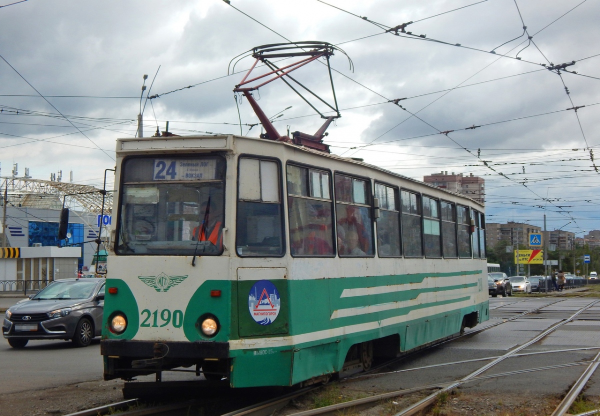 Magnitogorsk, 71-605 (KTM-5M3) Nr. 2190