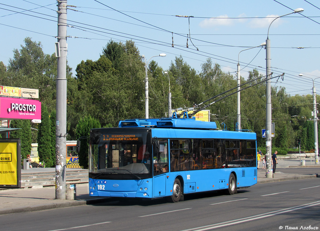 Ровно, Дніпро Т203 № 192