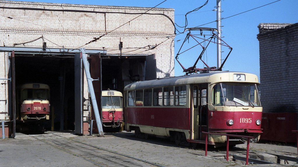 Ульяновск, Tatra T3SU (двухдверная) № 2076; Ульяновск, Tatra T3SU (двухдверная) № 1095