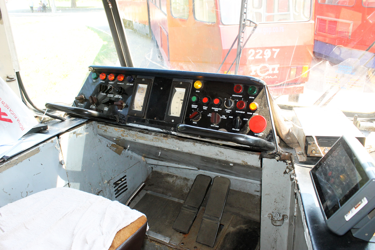 Белград, Tatra KT4YU № 2242