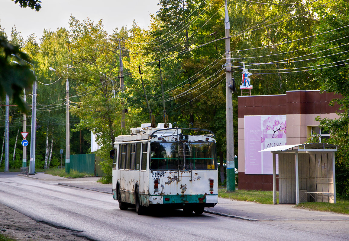 Penza, ZiU-682G-016.02 Nr. 2058