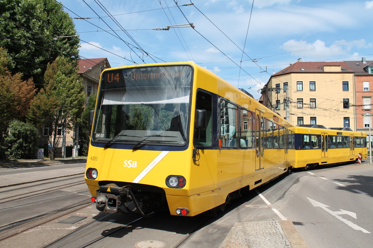 Штутгарт, Duewag DT8.S № 4203