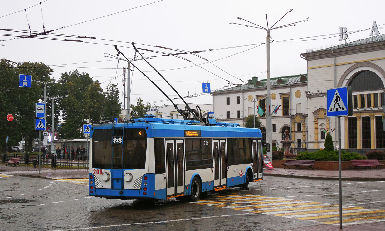 Витебск, БКМ 321 № 208