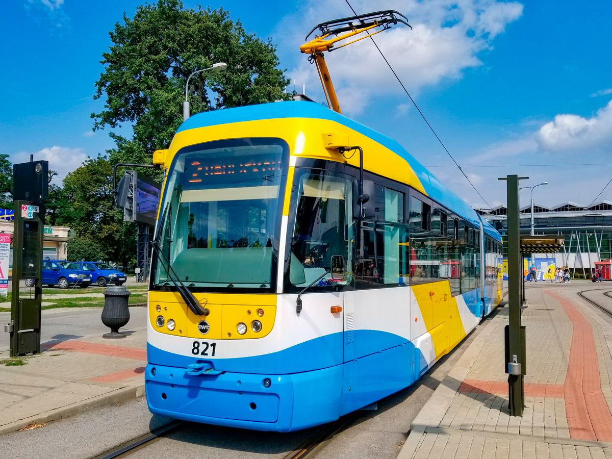 Кошице, Vario LF2+ № 821