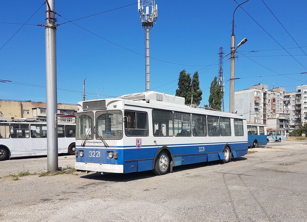 Machatschkala, ZiU-682GM1 (with double first door) Nr. 255