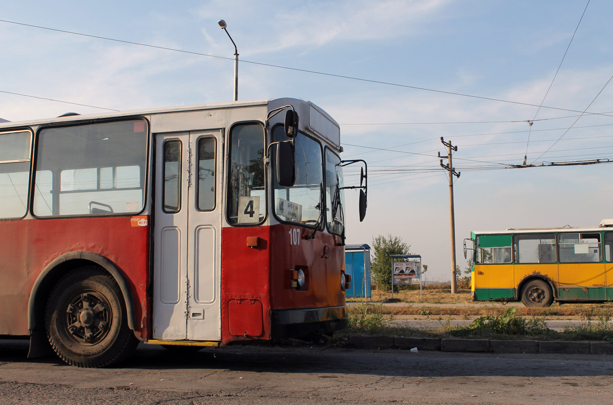 Vratsa, ZiU-682V1UB № 107