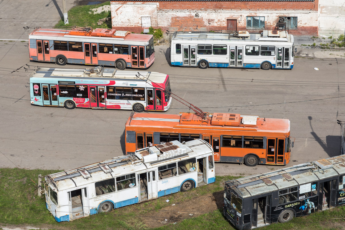 Томск, Тролза-5275.05 «Оптима» № 372; Томск, ЛиАЗ-5280 (ВЗТМ) № 364; Томск, АКСМ 101А № 340