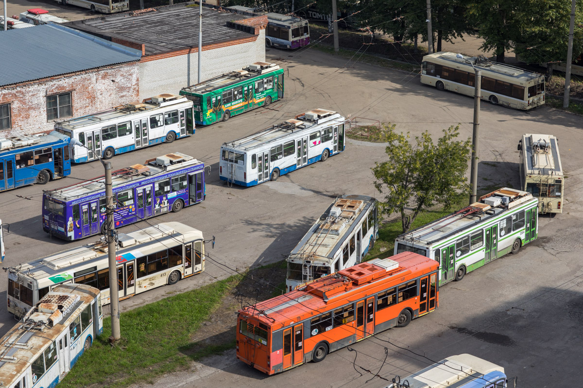 Томск, ЛиАЗ-5280 (ВЗТМ) № 357; Томск, Тролза-5275.05 «Оптима» № 370; Томск, ЛиАЗ-52803 (ВЗТМ) № 366; Томск, ЛиАЗ-5280 (ВЗТМ) № 358; Томск, ЛиАЗ-5280 (ВЗТМ) № 360