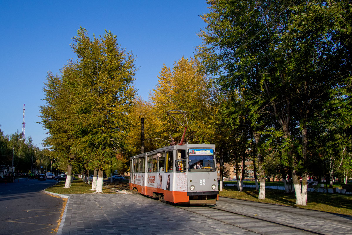 Нижнекамск, 71-605 (КТМ-5М3) № 95