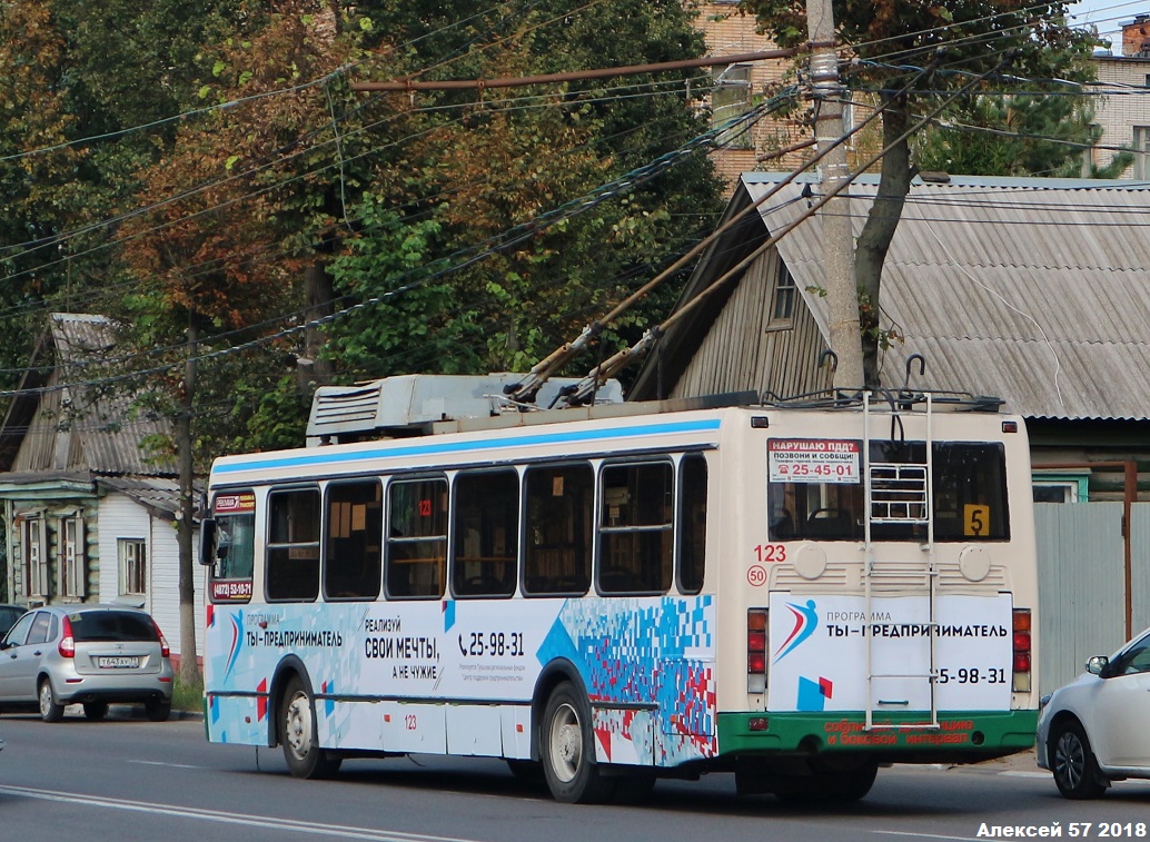 Тула, ЛиАЗ-5280 № 123