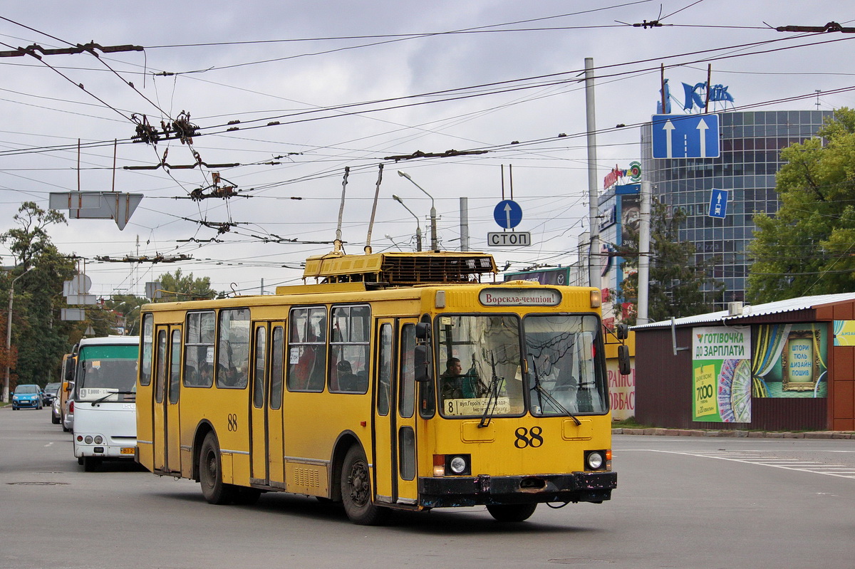 Полтава, ЮМЗ Т2 № 88