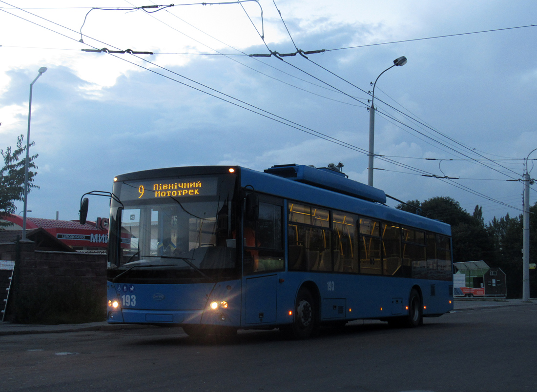 Ровно, Дніпро Т203 № 193 Ровно, Дніпро Т203 № 193