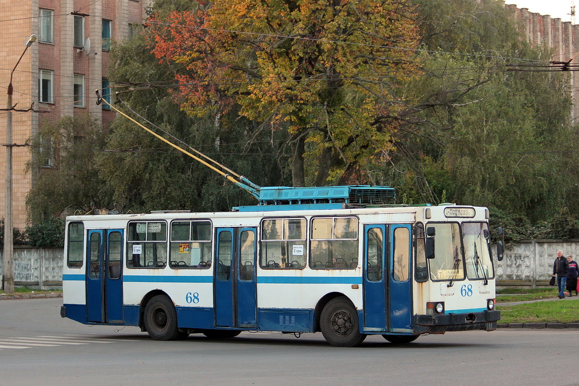 Полтава, ЮМЗ Т2 № 68