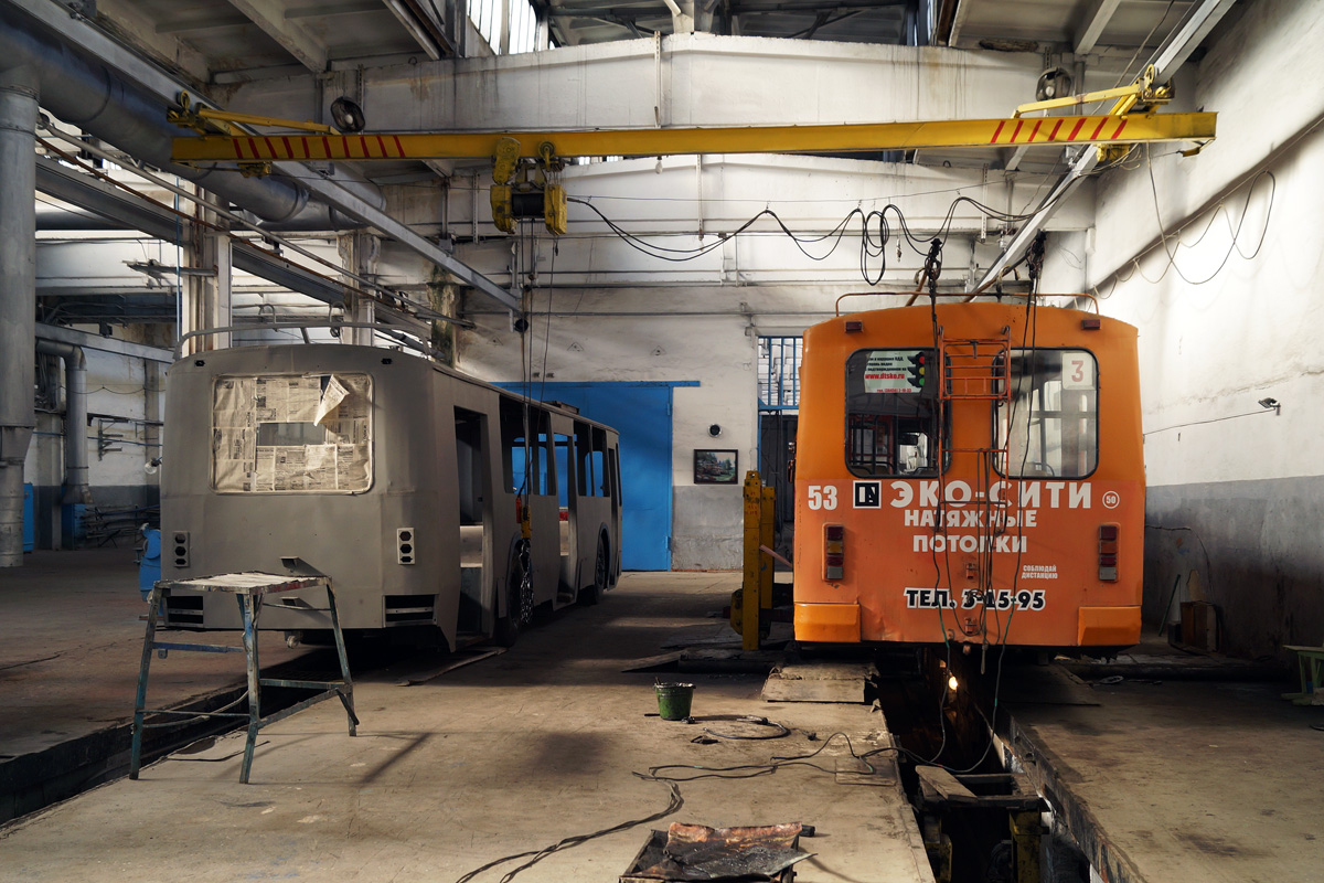 Ленінськ-Кузнецький, ЗиУ-682В [В00] № 65; Ленінськ-Кузнецький, ЗиУ-682Г [Г00] № 53