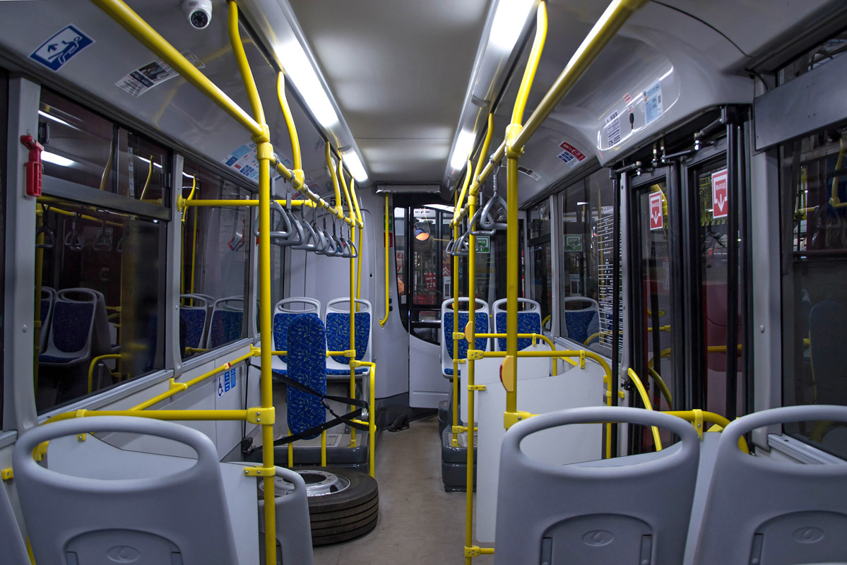 Киров, УТТЗ-6241-10 «Горожанин» № 5555