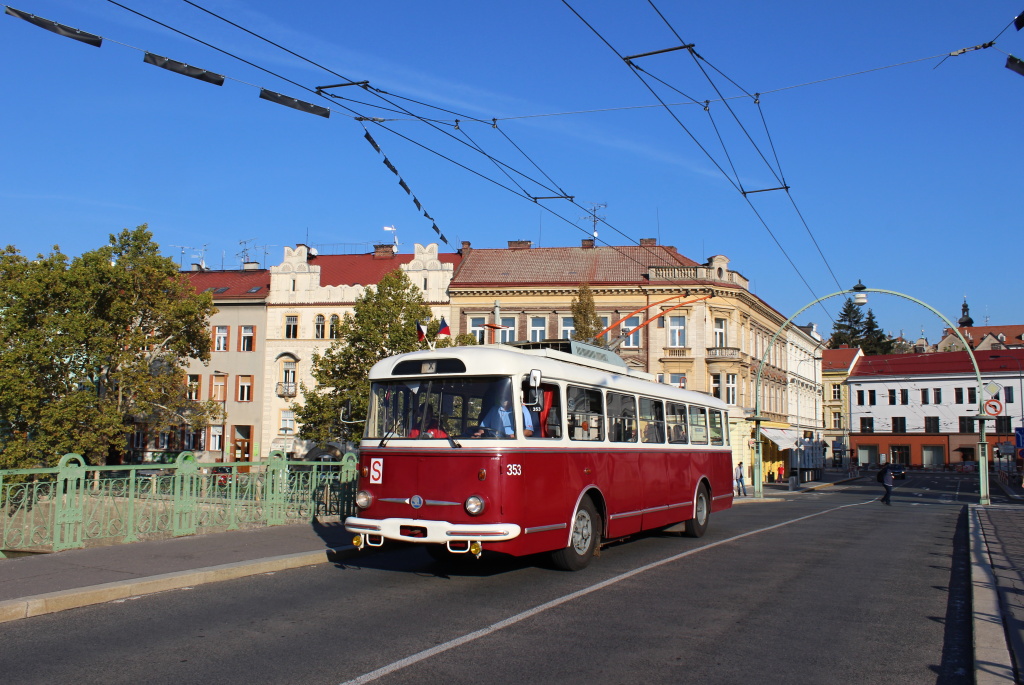 Pardubice, Škoda 9TrHT26 nr. 353; Hradec Králové — Miscellaneous photos