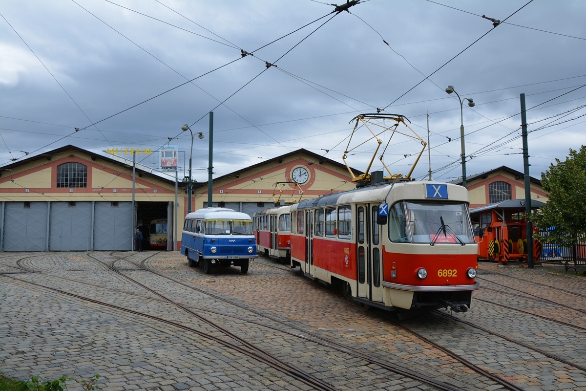 Прага, Tatra T3 № 6892