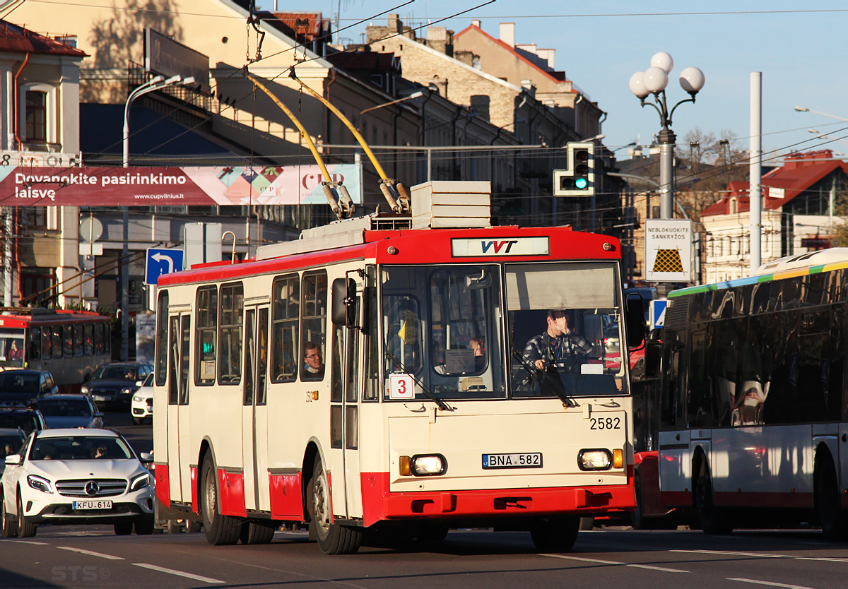 Вильнюс, Škoda 14Tr07 № 2582