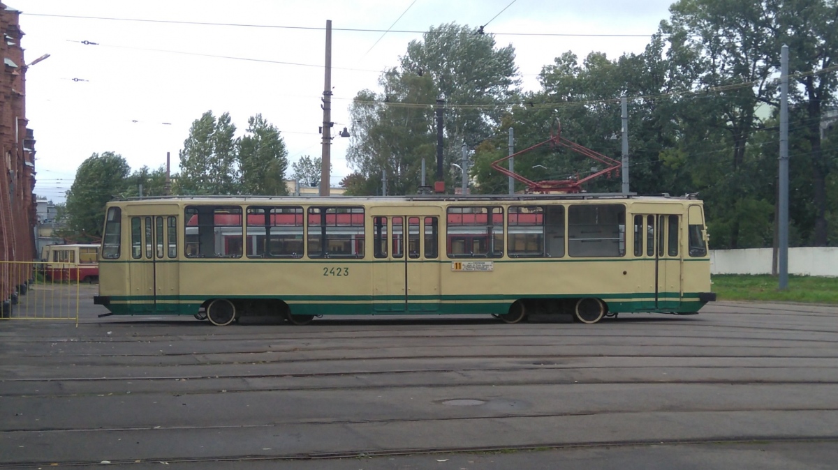 Санкт-Петербург, ЛМ-68М № 2423