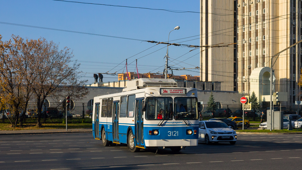 Москва, ЗиУ-682ГМ1 (с широкой передней дверью) № 3121