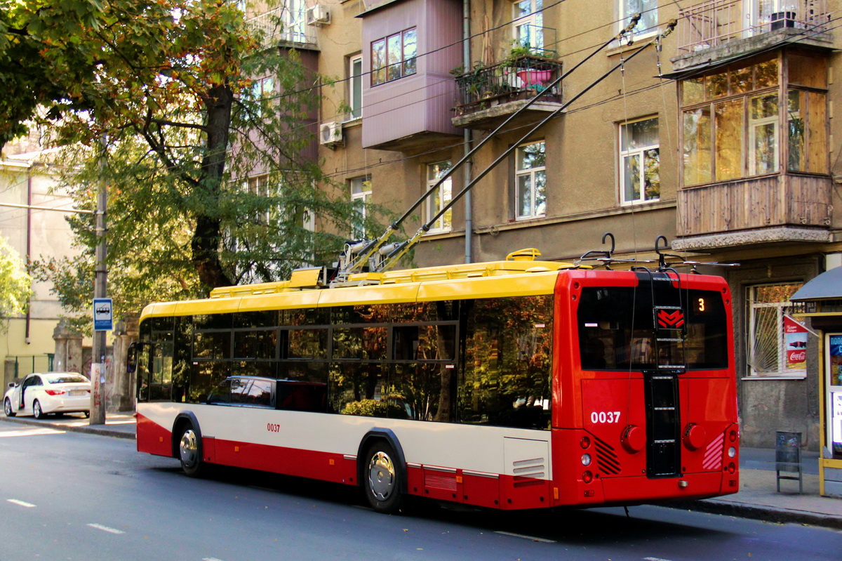 Одесса, БКМ 321 № 0037