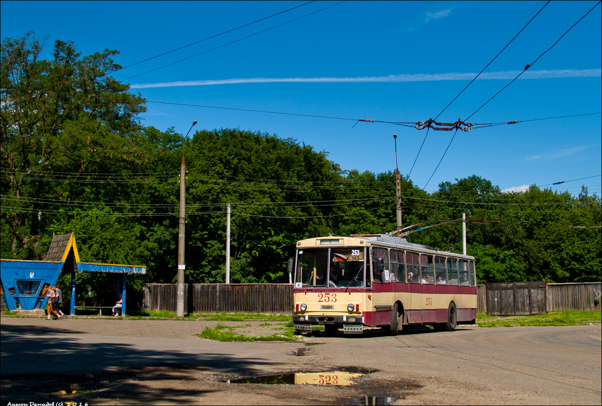 Czerniowce, Škoda 14Tr02 Nr 253