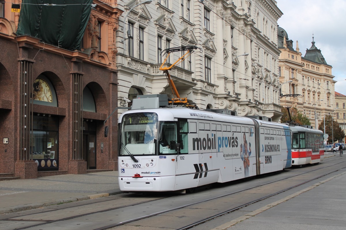 Брно, Vario LF2R.E № 1092