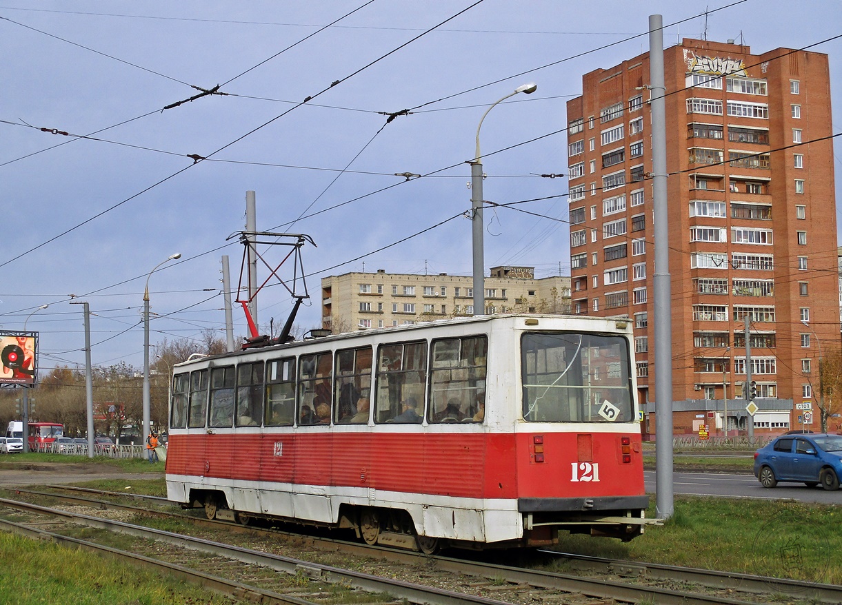 Yaroslavl, 71-605 (KTM-5M3) č. 121