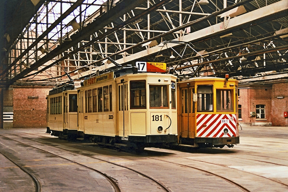 Антверпен, CGTA 2-axle motor car № 181; Антверпен, CGTA 2-axle motor car № 8827; Антверпен, Двухосный моторный Nivelles № 305