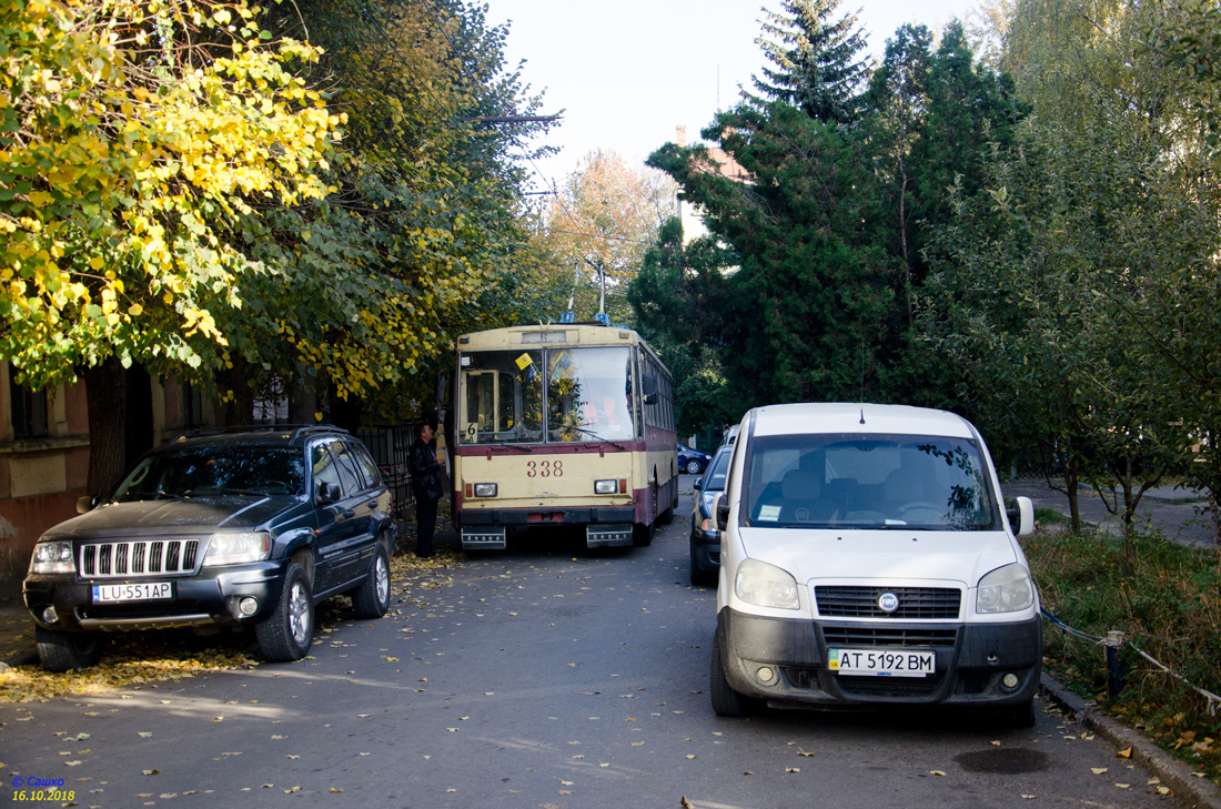 Черновцы, Škoda 14Tr07 № 338; Черновцы — Ремонт Соборной площади, движение маршрутов 6 и 6а до улицы Поповича.