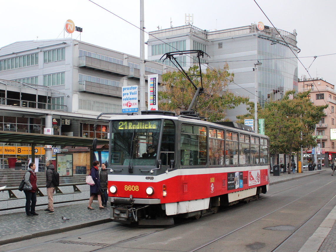 Прага, Tatra T6A5 № 8608