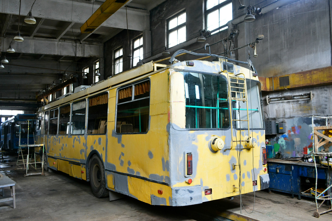 Vladivostok, ZiU-682G-016.02 № 252