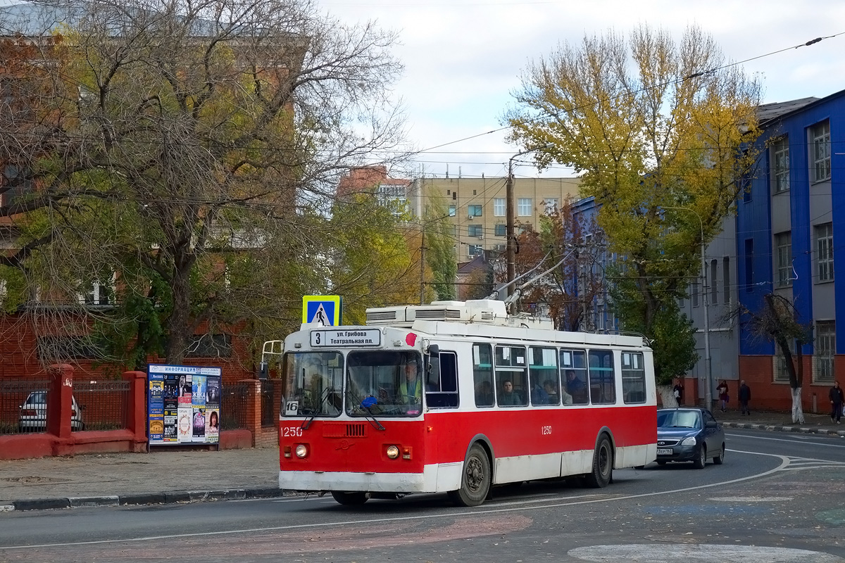 Саратов, ЗиУ-682Г-016.02 № 1250