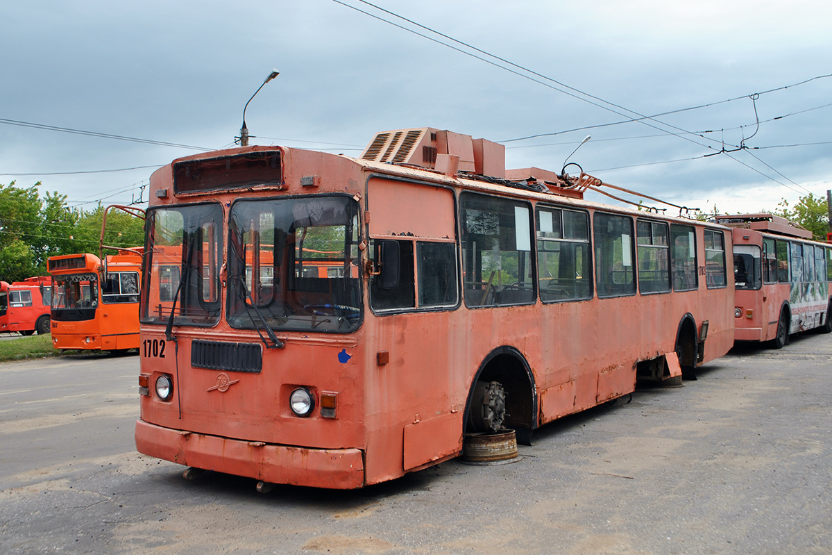 Nizhny Novgorod, ZiU-682V Br. 1702