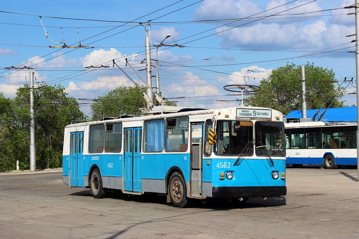Волгоград, ЗиУ-682Г [Г00] № 4562