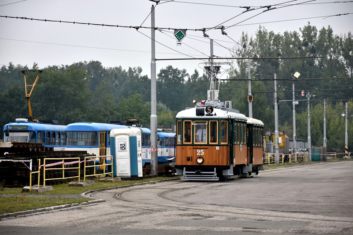 Острава, Двухосный моторный Kopřívnice № 25; Острава — День остравских транспортников 2018