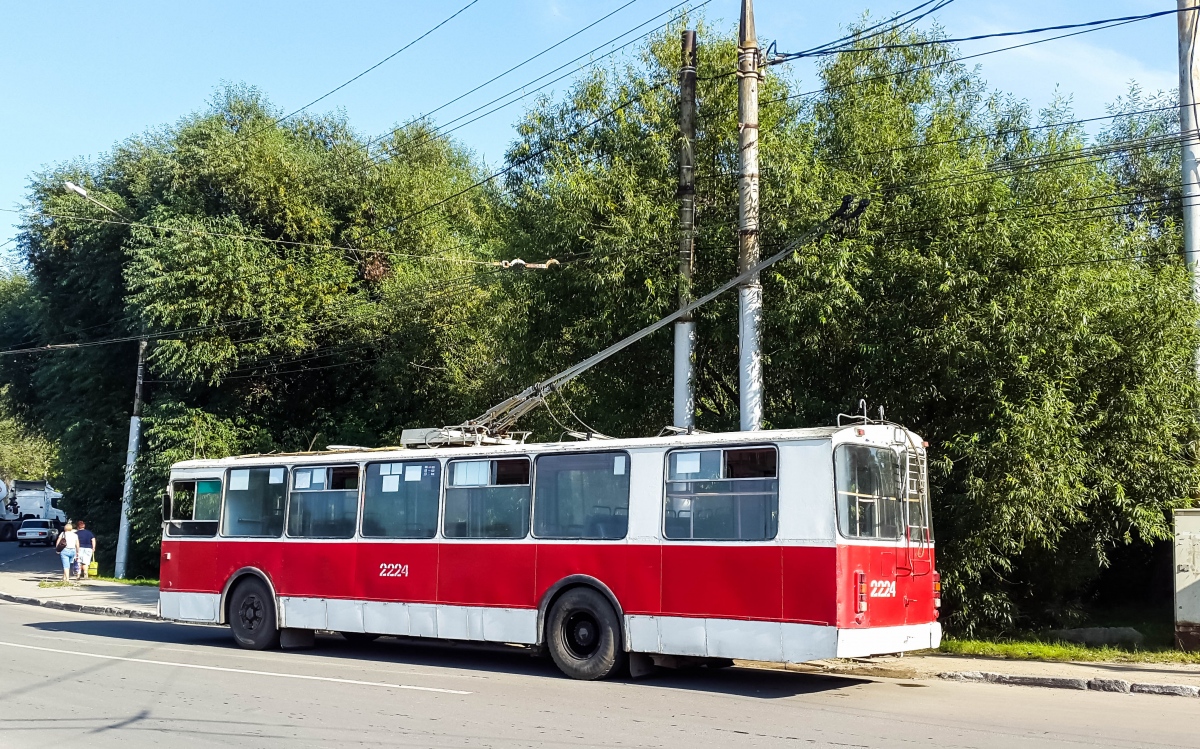Saratov, ZiU-682G-016 (012) N°. 2224