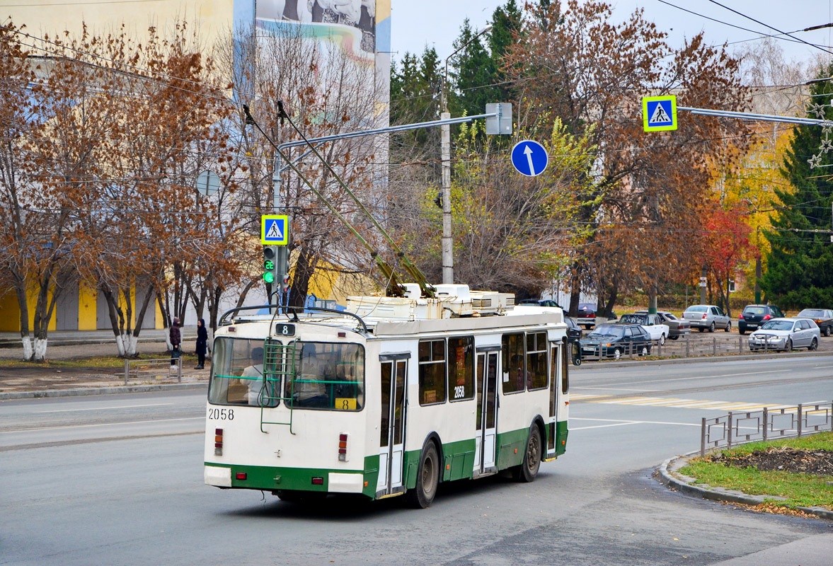 Penza, ZiU-682G-016.02 # 2058