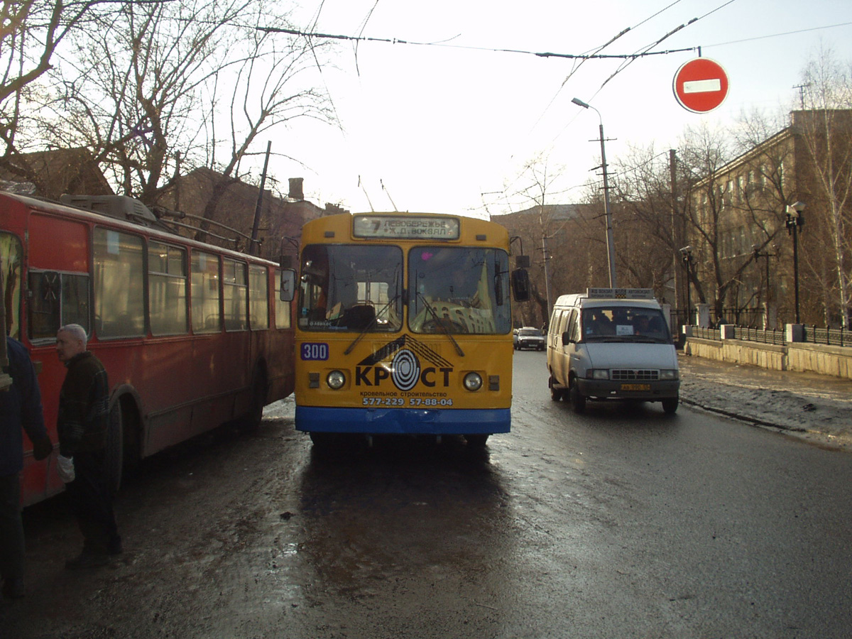 Омск, ЗиУ-682Г (СЗТМ) № 300