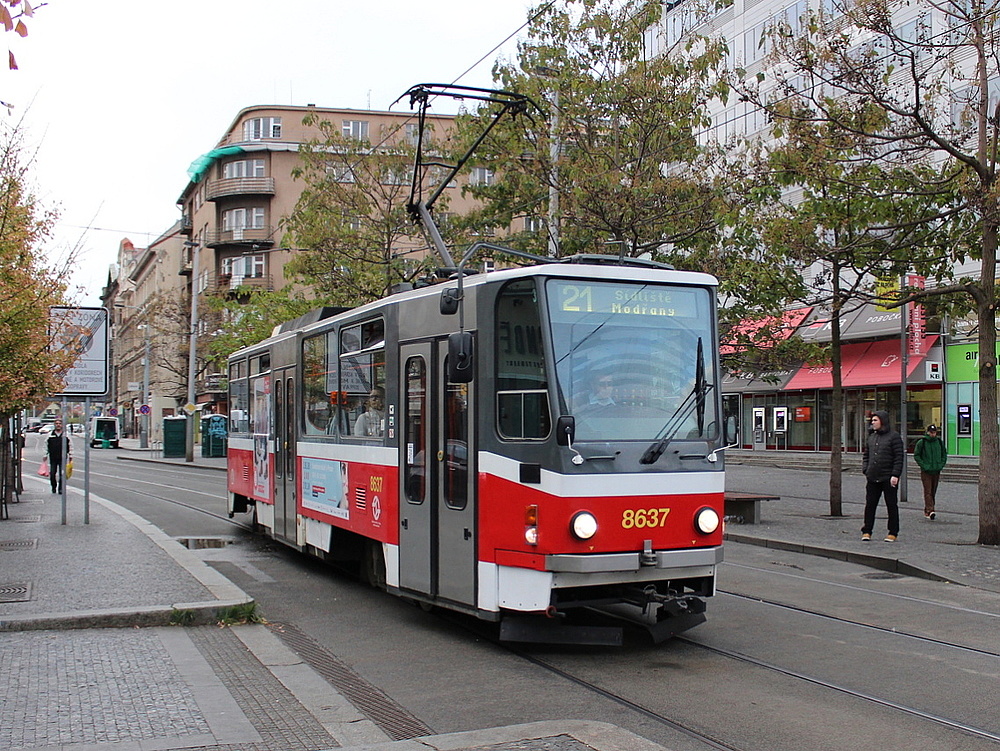 Прага, Tatra T6A5 № 8637