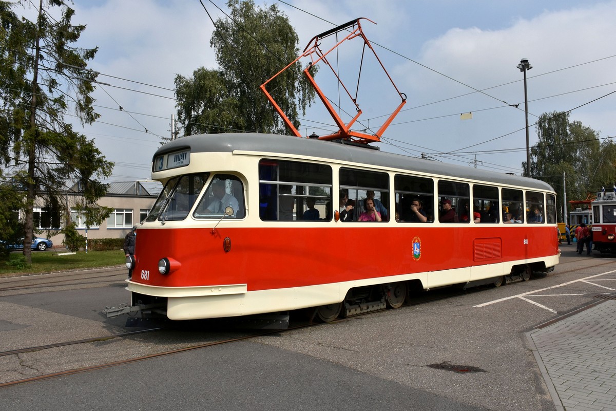 Ostrava, Tatra T2 № 681; Ostrava — Ostrava public transport workers' day 2018