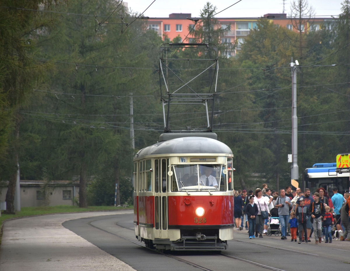 Ostrava, Tatra T1 № 528; Ostrava — Ostrava public transport workers' day 2018