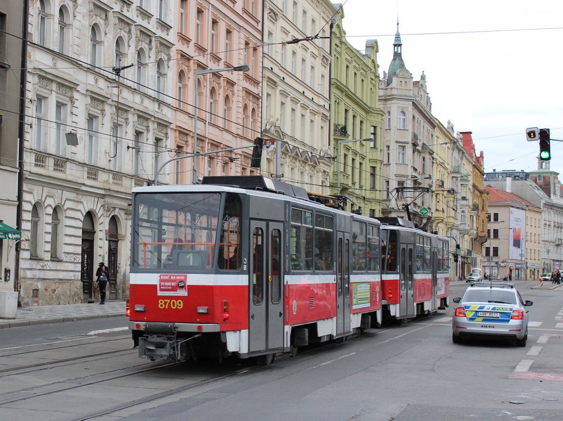 Прага, Tatra T6A5 № 8709